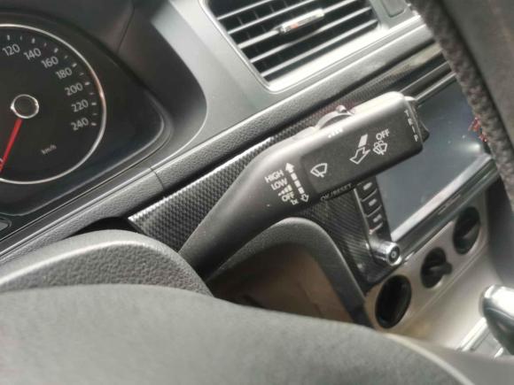 [武汉·鄂A] 二手大众朗逸2013款 改款 1.4TSI DSG舒适版