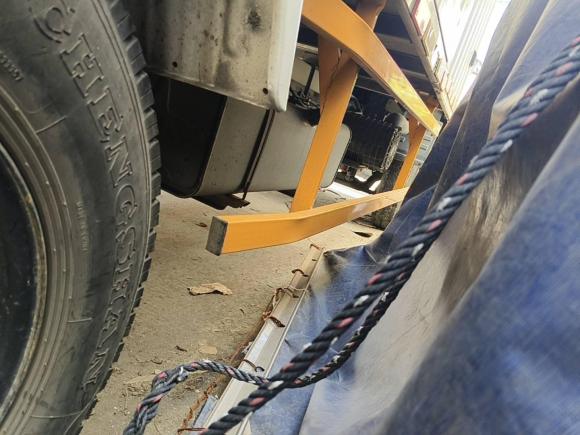 [苏州·苏U] 二手江铃宝典2016款 2.9T PLUS柴油两驱基本型5140长JX4D30