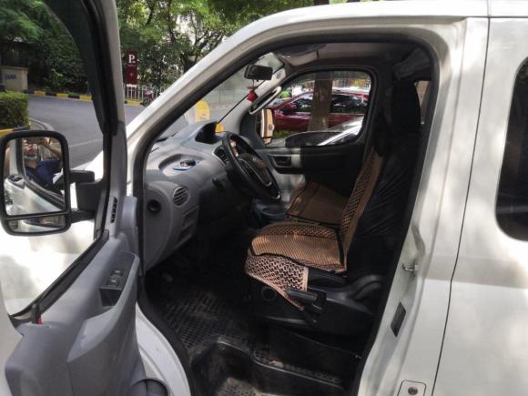 [无锡·苏B] 二手上汽大通MAXUS上汽大通V802021款 2.0T 手动经典傲运通短轴超低顶5/6座