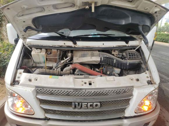 [武汉·鄂A] 二手依维柯依维柯褒迪2012款 2.5T-A32 基本型