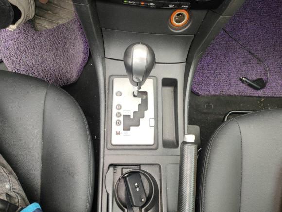 [上海·苏F] 二手马自达马自达32008款 两厢 2.0豪华型