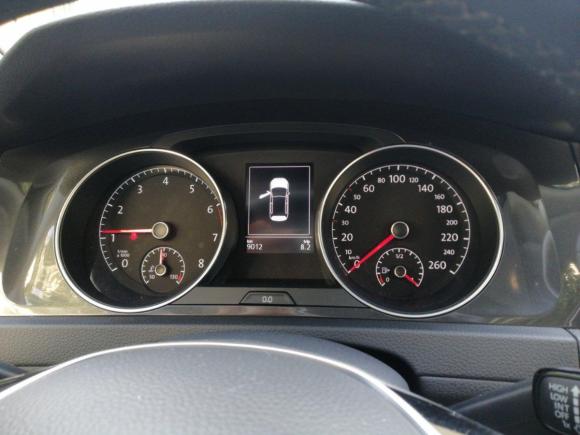 [上海·皖D] 二手大众高尔夫2018款  230TSI 自动豪华型