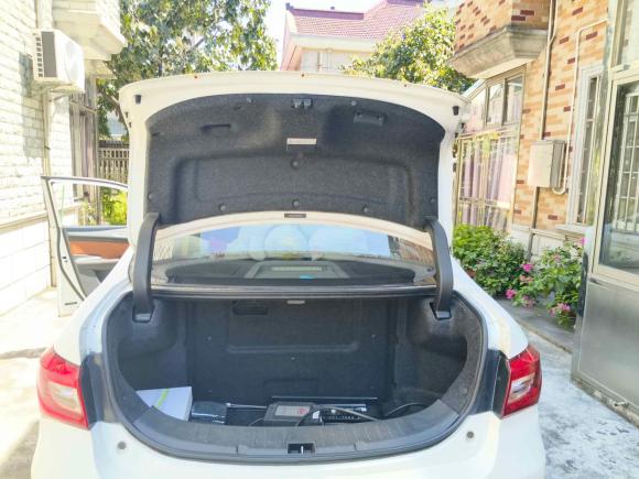 [上海·沪J] 二手比亚迪秦新能源2015款 1.5T 双冠旗舰Plus版