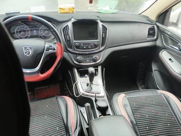 [南通·陕J] 二手宝骏宝骏5602016款 1.8L iAMT豪华型