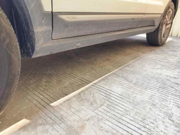 [佛山·粤E] 二手长安长安CS552018款 1.5T 手动炫色型 国V