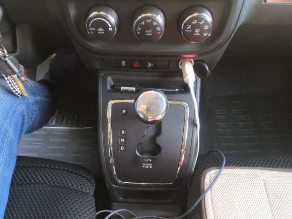 [北京·京N] 二手Jeep自由客2012款 2.4 运动版