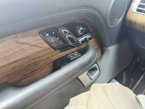 [苏州·苏U] 二手路虎揽胜2019款 3.0 SC V6 传世加长版