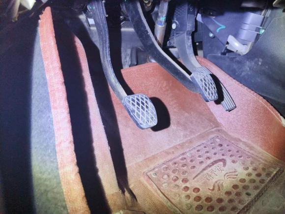 [西安·陕A] 二手宝骏宝骏310W2017款 1.2L 手动超值型 国V