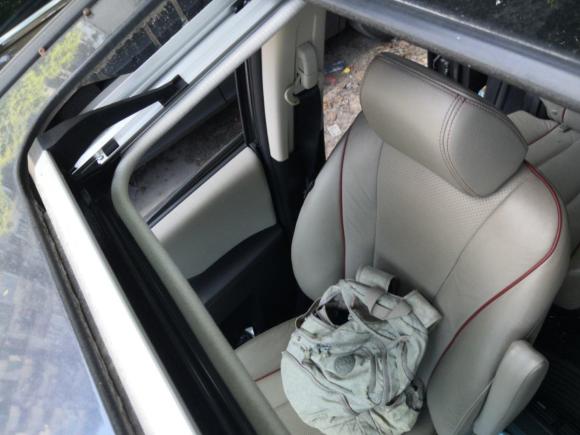 [广州·粤A] 二手马自达马自达52011款 2.0L 自动豪华型