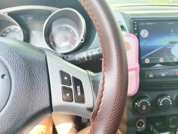 [杭州·新F] 二手陆风陆风X82011款 2.5T 柴油4X4豪华型