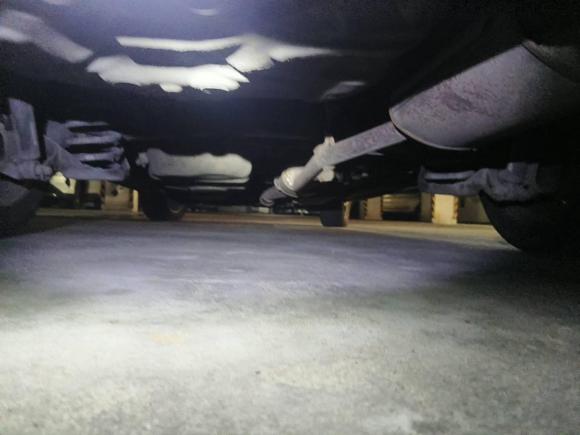 [青岛·鲁U] 二手比亚迪比亚迪M62015款 2.4L 自动豪华型