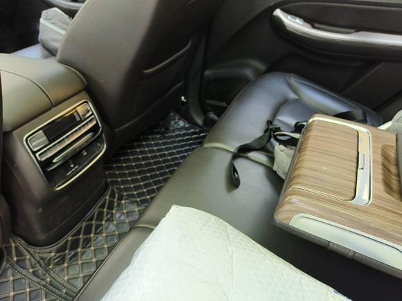 [上海·沪C] 二手荣威荣威RX82019款 30T 智联网四驱超群旗舰版