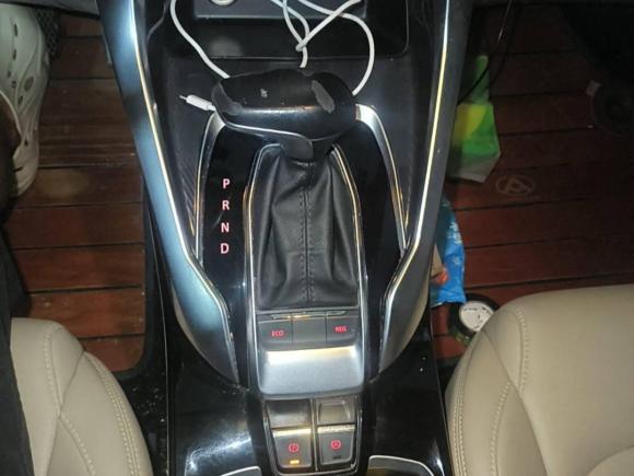 [上海·沪A] 二手上汽大通MAXUS上汽大通MAXUS EUNIQ 52020款 改款 大电量舒适版 七座