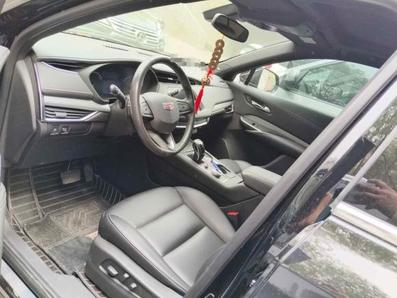 [北京·京F] 二手凯迪拉克凯迪拉克XT42018款 28T 两驱豪华型