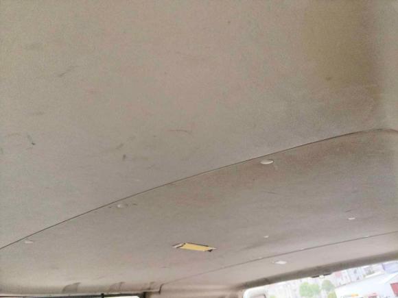 [上海·苏U] 二手上汽大通MAXUS新途V802019款 2.5T经典款6挡手动傲运通短轴超低顶5/6座