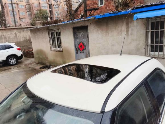 [南京·苏L] 二手名爵名爵32014款 1.5L AMT精英版