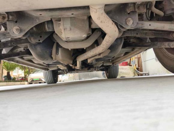 [武汉·鄂A] 二手路虎神行者22015款 2.2T SD4 XS典藏版