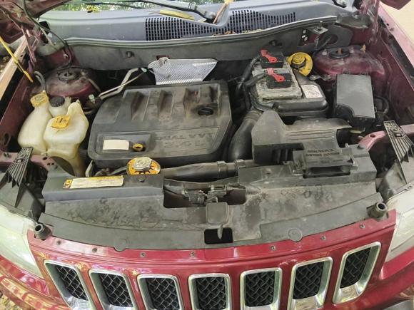 [深圳·粤B] 二手Jeep指南者2012款 2.4L 四驱运动版