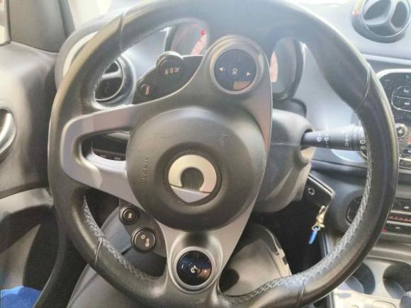 [苏州·苏E] 二手smartsmart fortwo2015款 1.0L 52千瓦硬顶激情版