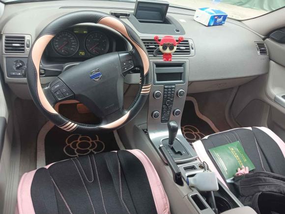 [上海·皖S] 二手沃尔沃沃尔沃S402010款 2.0L 自动智雅版