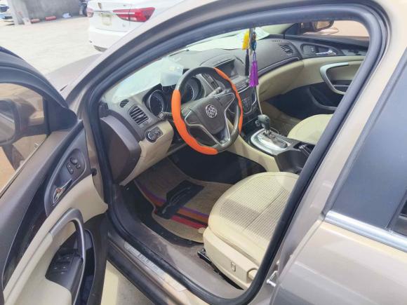 [上海·沪C] 二手别克君威2015款 2.0L 领先时尚型