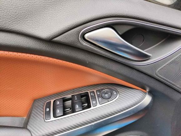 [武汉·鄂A] 二手比亚迪元2016款 1.5L 手动尊贵型