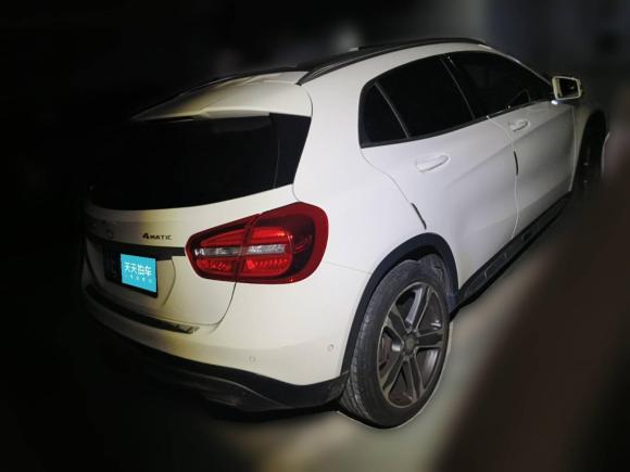 [苏州·苏E] 二手奔驰奔驰GLA2016款 GLA 220 4MATIC 豪华型