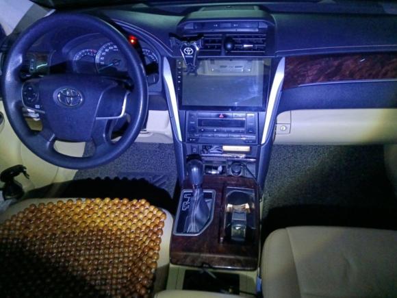 [深圳·粤B] 二手丰田凯美瑞2016款 2.0E 十周年纪念精英版