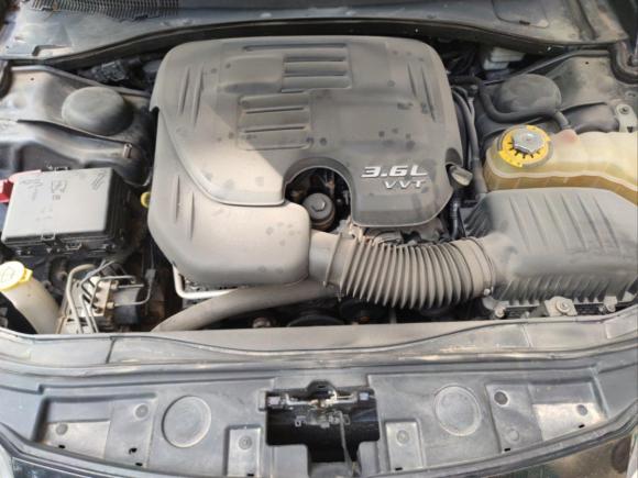 [西安·鲁E] 二手克莱斯勒克莱斯勒300C2013款 3.6L 尊享版