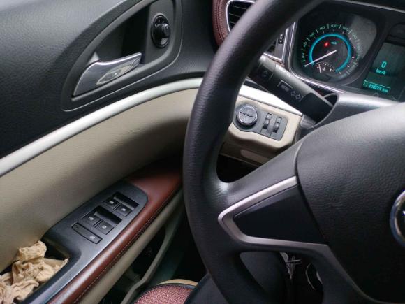 [上海·苏U] 二手别克别克GL82014款 2.4L CT豪华商务舒适版