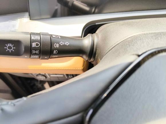 [义乌·浙H] 二手长安长安览拓者2023款 2.0T自动四驱汽油旗舰型标箱