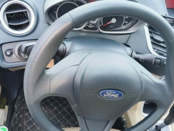 [成都·川A] 二手福特嘉年华2009款 两厢 1.5L 自动时尚型