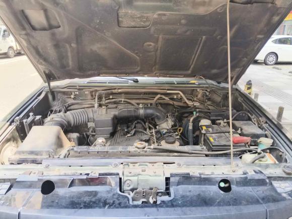 [成都·川G] 二手猎豹汽车猎豹Q62015款 2.4L 手动四驱卓越型