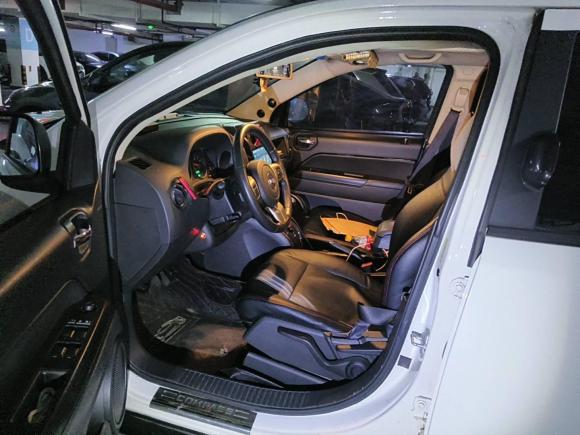 [上海·沪A] 二手Jeep指南者2012款 2.4L 四驱运动版