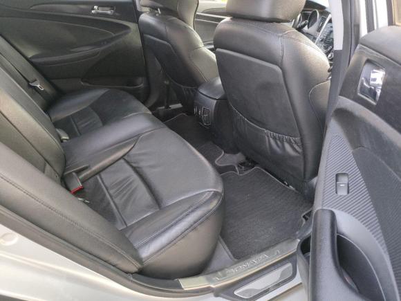 [佛山·粤E] 二手现代索纳塔2011款 2.0L 自动豪华版