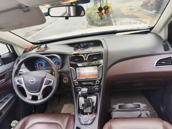 [上海·沪C] 二手海马福美来MPV2017款 六座版 1.5T 自动适·畅型