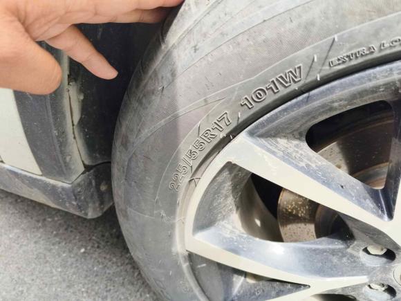 [上海·浙B] 二手中华中华V52016款 1.5T 手动两驱智能型