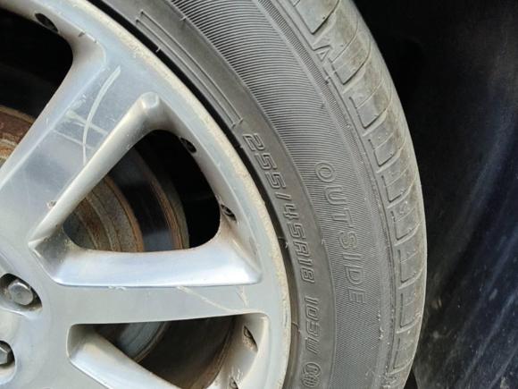 [上海·沪C] 二手凯迪拉克SLS赛威2011款 2.0T 豪华型