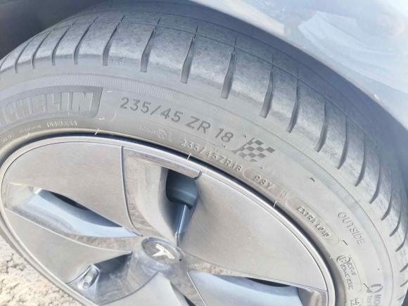 [成都·川A] 二手特斯拉Model 32019款 长续航全轮驱动版