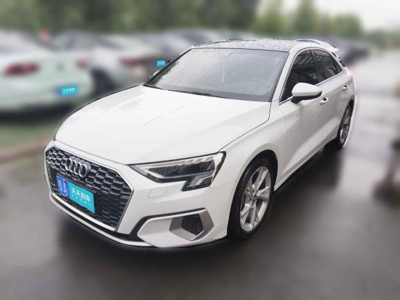 [济南·鲁A] 二手奥迪奥迪A32021款 A3L Limousine 35 TFSI 时尚致雅型