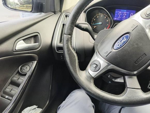 [嘉兴·浙F] 二手福特福克斯2012款 两厢 2.0L 自动豪华运动型