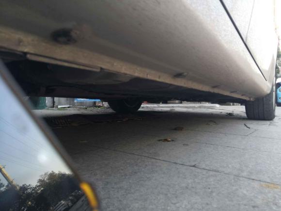 [南京·苏L] 二手荣威荣威3502014款 1.5L 自动迅悦版