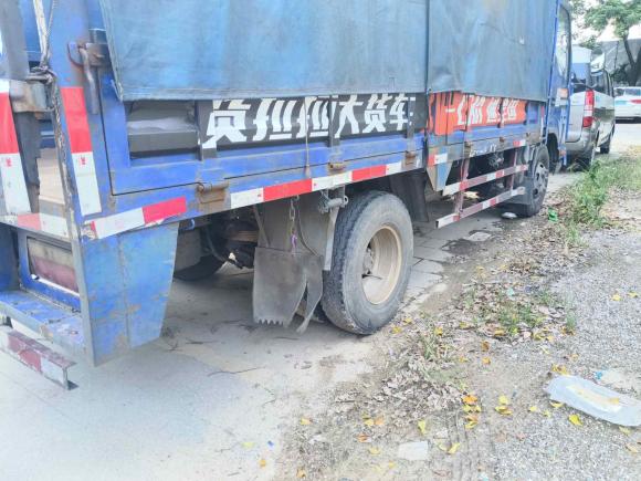 [佛山·粤A] 二手金杯金杯金卡S22024款 1.6L 手动单排3.05米货厢后单轮舒享型SWJ16