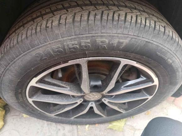 [济南·苏E] 二手比亚迪宋MAX2017款 1.5T 自动智联精英型 7座