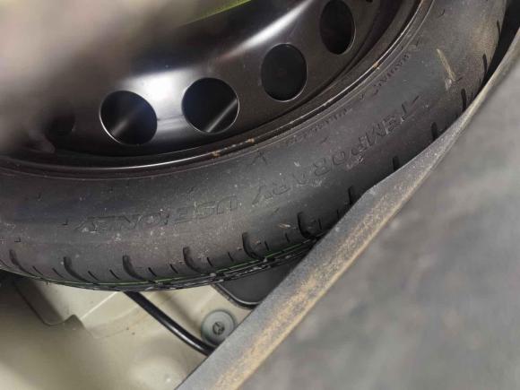 [义乌·浙G] 二手奥迪奥迪A4L2015款 35 TFSI 自动标准型