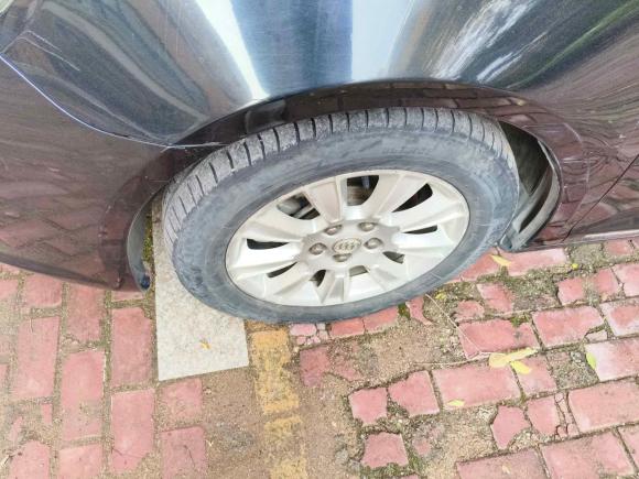 [青岛·鲁B] 二手别克君越2012款 2.4L SIDI豪雅版