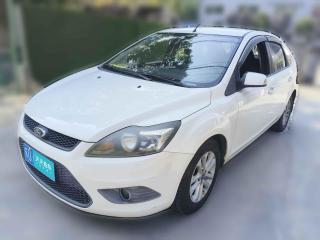 福特福克斯2013款 两厢经典 1.8L 自动基本型