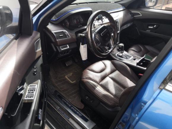 [芜湖·皖B] 二手陆风陆风X72015款 2.0T 全景尊贵版