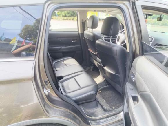 [苏州·苏U] 二手三菱欧蓝德2016款 2.4L 四驱精英版 5座