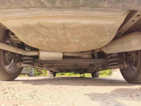 [西安·陕U] 二手比亚迪速锐2015款 改款 1.5L 手动豪华型